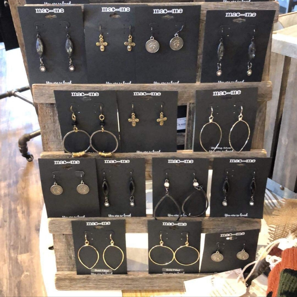 NWT Mac n Me Gold Coin Earrings